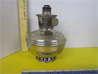 Bradley & Hubbard Oil Lamp; no chimney