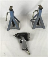 2 Small Jack Stands / Pneumatic Impact Wrench