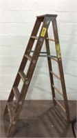 6' Wooden Step Ladder K
