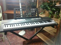 Yamaha ez 200 keyboard