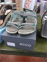 Ecco sandals size 12-12