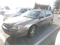 2002 Ford Taurus SE