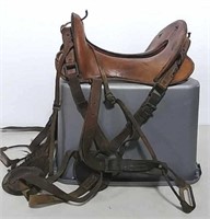 Military style saddle