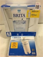 BRITA PITCHER WITH REPLACEMENT FILTER
