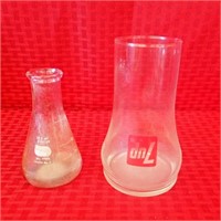 Vintage 7up Glass and Pyrex Chemistry Beaker