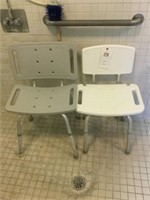 2 shower stools