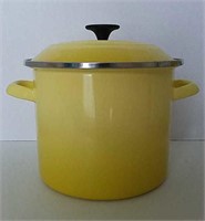 Le Creuset 8 Qt Stock Pot with Lid, Yellow