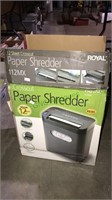 Crosscut paper shredder, 12 sheet, doesn’t look