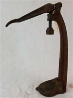 Caperite Crown Machine Co. Cast Iron Bottle Capper