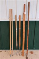 Assorted yard tools & handles