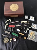 Pan Am Jewelry Box w Contents.