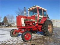 International 806 Diesel Tractor