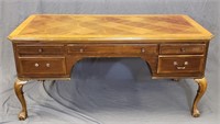 Large Wooden Desk w/ Drawers