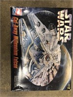 Star Wars Cut-Away "Millenium Falcon" Model