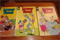 Lot of 3 Looney Tunes comic books