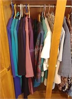 B1- Vintage Ladies Dresses & Suits