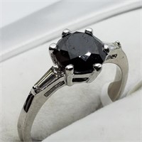 $2800 14K Black Dia Baguette Dia Ring