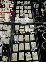 GROUP OF 40 PAIRS OF LADIES EARRING AND NECKLACES