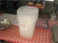 Lot of 4 Plastic Containers