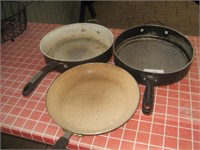 Lot of 3 Frying Pans