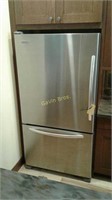 Kitchen Aid refrigerator/freezer