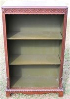 1940S MAHOGANY OPEN FRONT BOOKCASE, CARVED TRIM