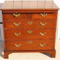 KITTINGER COLONIAL WILLIAMSBURG BUTLERS CHEST,
