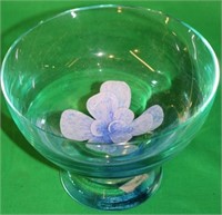 BLOWN SCOTTISH GLASS BOWL W/ FLORAL DESIGN CAITH