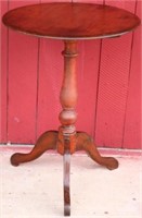 EARLY 19TH C. TIP TOP CANDLE STAND, TURNED SHAFT,