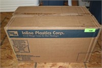 BOX OF PLASTIC CONTAINERS