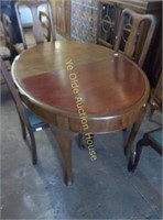 Oval Mahogany Parlor Table with Reversible Top