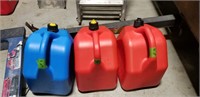 6 Gas cans