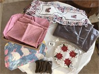 3 tablecloths/placemats/table runners