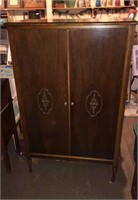 2 Door Gents Armoire