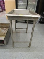 S.S. Vegetable Rinse Station with Drain: 2' x 3'