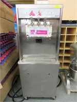Taylor Yogurt Machine: Model 794-33, Ser # M112372