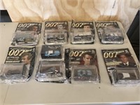 8 x The James Bond Car Collection magazines & cars