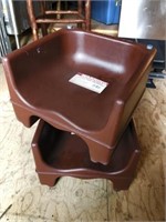 (2) Cambro Brown Plastic Booster Seat