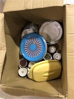 BOX OF DISHES