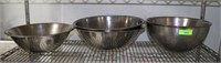 SET OF FIVE STAINLESS STEEL BOWLS