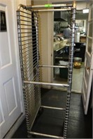COOLING RACK ON CASTERS