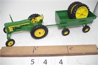 John Deere 520 with wagon and spare Wheels