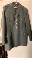 Army green dress jacket size 44L