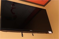Samsung 40" TV with wall bracket