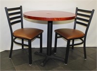 Round table & 2 chairs