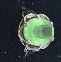 STERLING SARAH COV RING WITH GREEN STONE