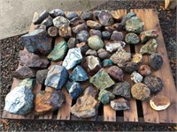 Mixed Lot of agates, thunder eggs & others
