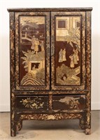 Chinese Chinoiserie Decorated Cabinet