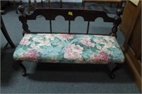 QUEEN ANNE STYLE CHILDS MAHOGANY BENCH