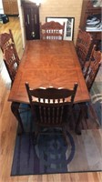 Oak Table & 6 Chairs *Nice